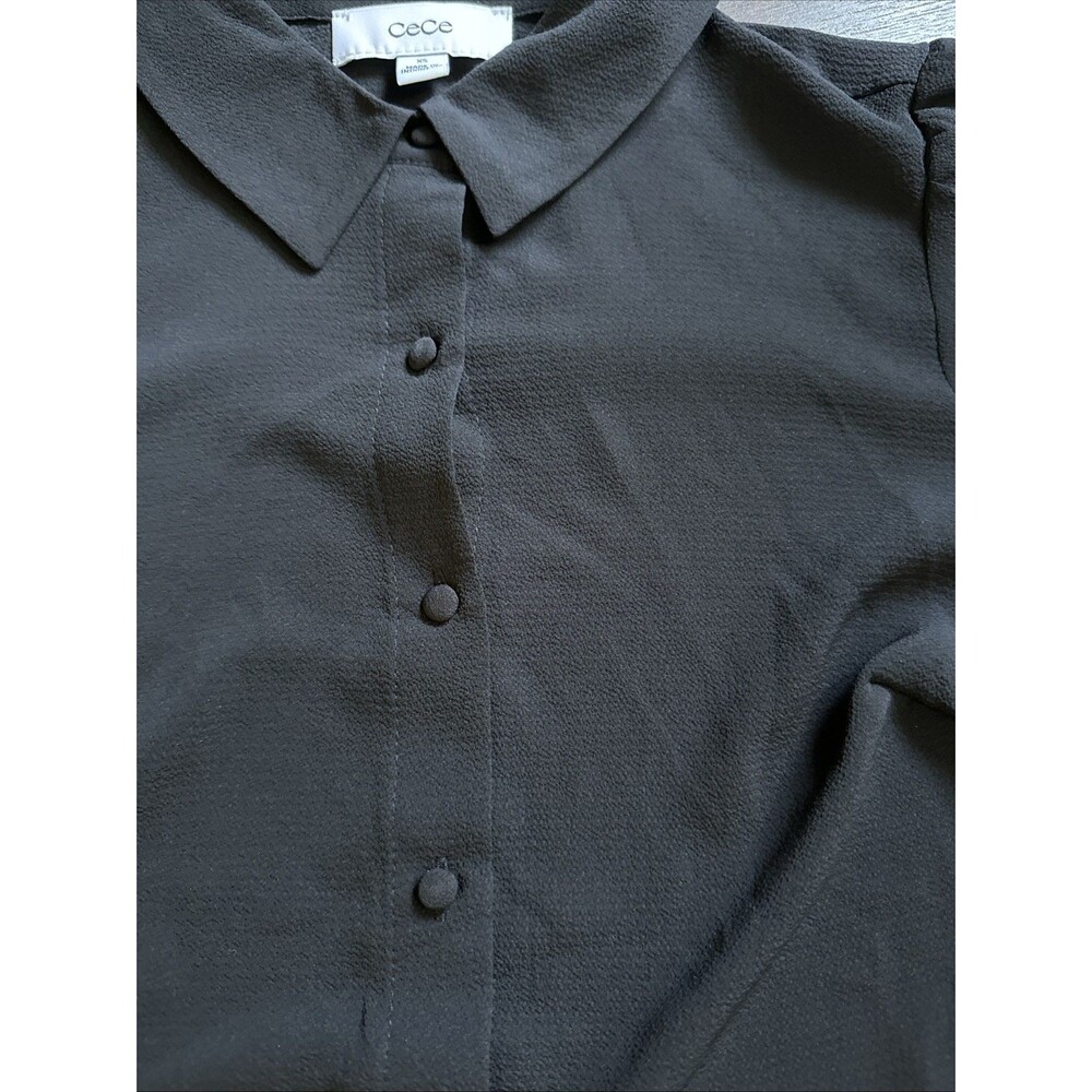 CeCe Women's Short Sleeve Ruffle Trim Sleeve Button Down Blouse Black XS - Picture 3 of 6